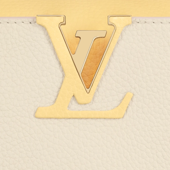 Louis Vuitton Capucines MM