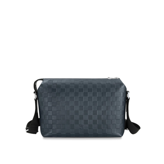 Louis Vuitton DISCOVERY MESSENGER PM