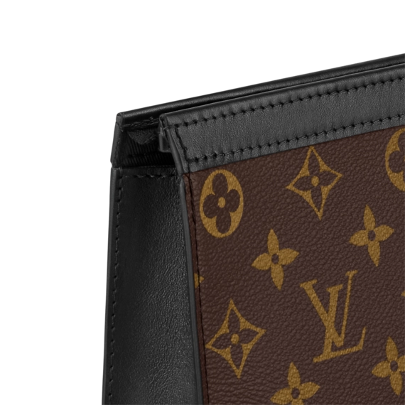 Louis Vuitton Pochette Voyage MM