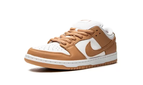 Nike SB Dunk Low - Light Cognac