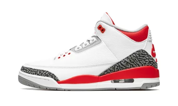 Air Jordan 3 Retro OG - Fire Red 2022