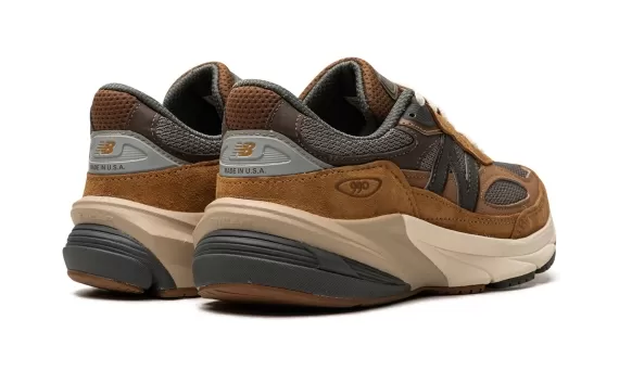 990V6 Carhartt - Sculpture Center