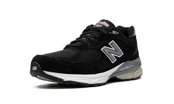 990V3 - Black / White