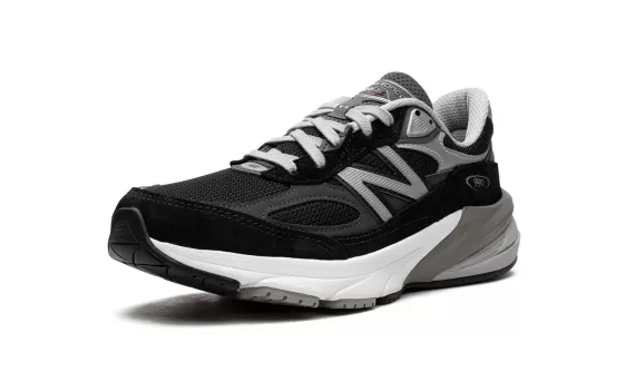 990V6 - Black / Silver