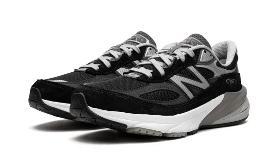 990V6 - Black / Silver