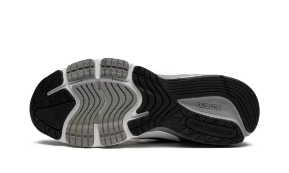 990V6 - Black / Silver