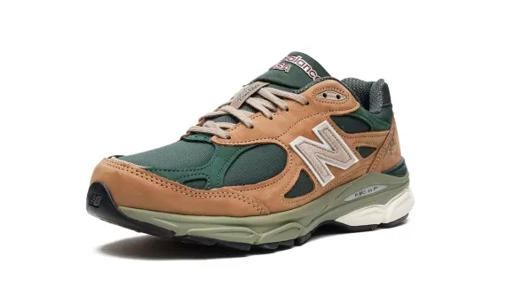 990V3 Made in USA - Tan / Green