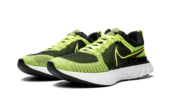 React Infinity Run Flyknit 2 - Volt